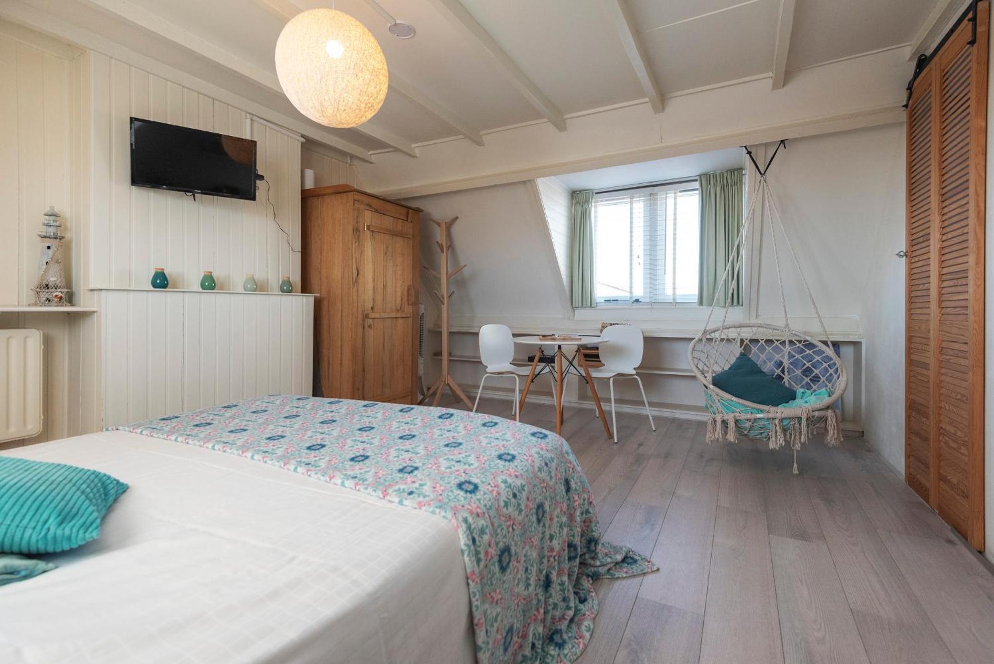 잔드보르트 비앤비 리틀 미스 선샤인 B&B 외부 사진